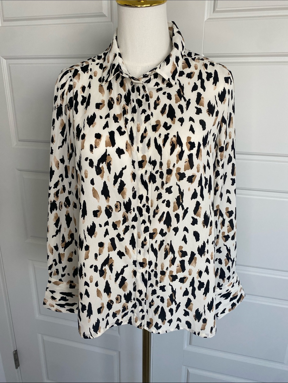 FIG Leopard Animal Print Off White Button Down Blouse Shirt Small